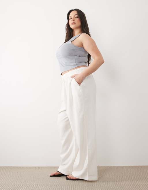 New Look Curve linen blend wide leg trousers in white, 2 of 5