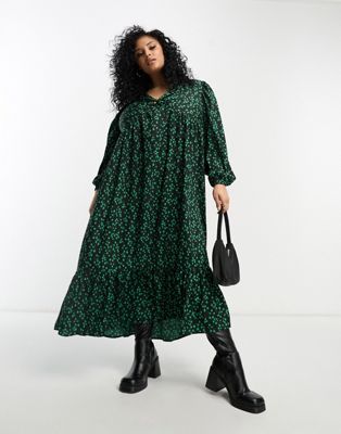 New Look Curve long sleeve twist front smock midi dress in green ditsy floral
