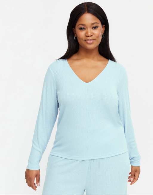 New Look Curve – Loungewear – Wickeloberteil in Hellblau mit V-Ausschnitt, Kombiteil
