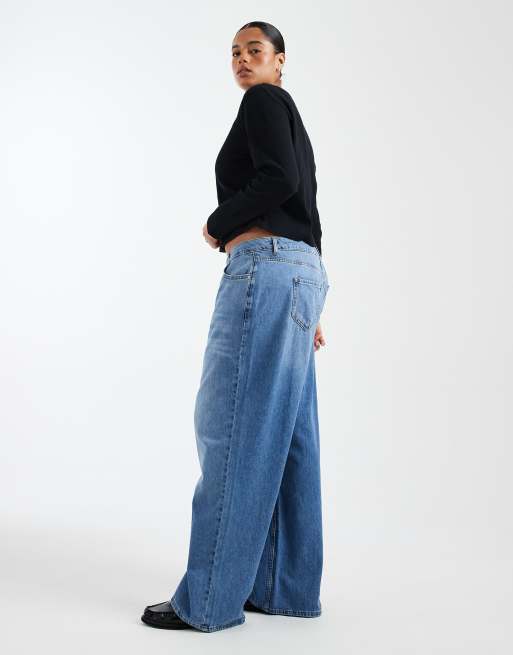 New Look Curve - Lyseblå løstsiddende jeans med vide ben, 2 af 5