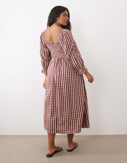 New Look Curve - Lyserød midikjole med rynker og gingham-tern, 4 af 4