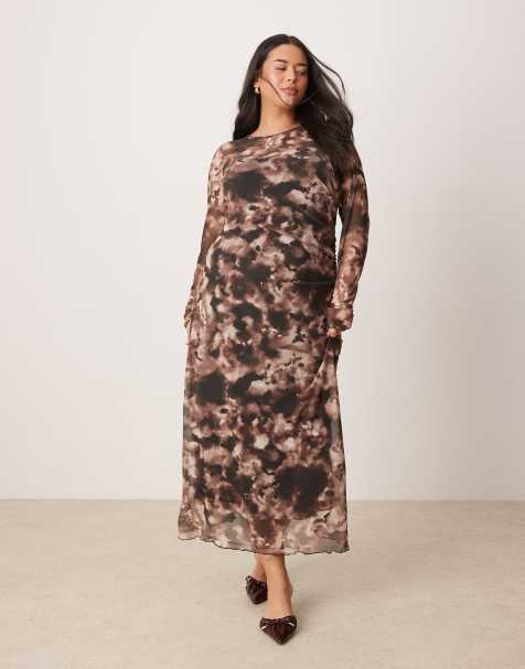 New Look Curve mesh ruched midi dress in cream pattern