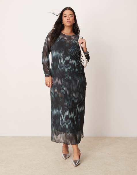 New Look Curve mesh ruched midi dress in green pattern