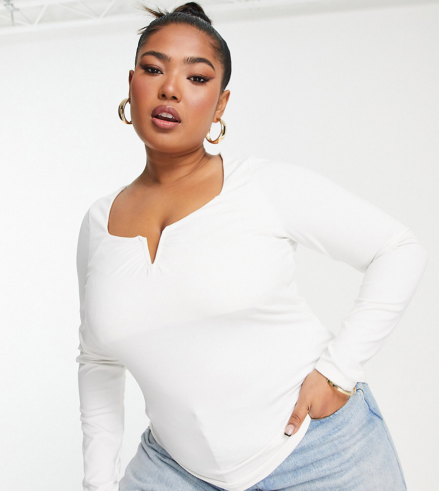 New Look Plus New Look Curve Notch Neck Long Sleeve Top In White