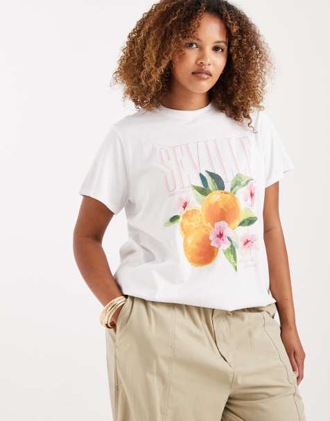 New Look Curve orange printed girlfriend tee in white - view 1