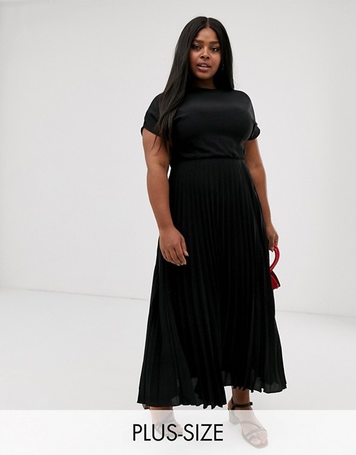 New Look Curve pleated maxi dress in black