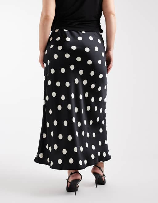 New Look Curve polka dot satin bias midi skirt in black, 4 of 5