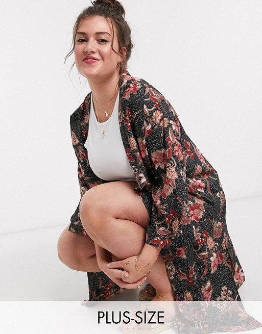 New Look Curve printed kimono in floral print