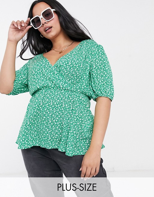 New Look Curve puff sleeve wrap top in green floral
