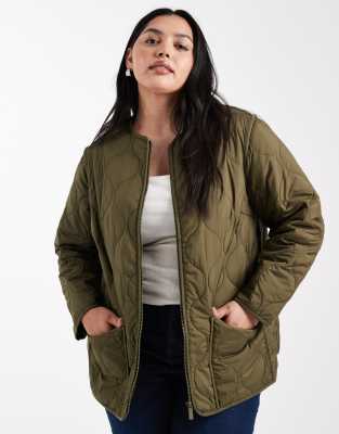 New Look Plus New Look Curve quilt padded jacket in khaki-Green