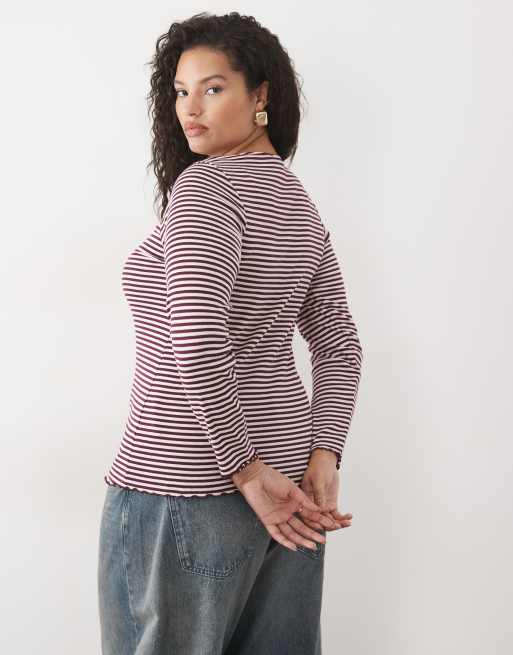 New Look Curve ribbed crew neck long sleeved top in pink stripe, 3 of 4