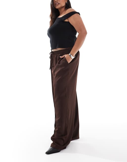 New Look Curve - Satijnen broek met wijde pijpen in donkerbruin, 5 van 5