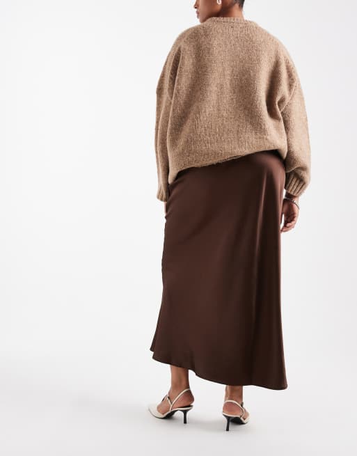 New Look Curve satin bias midi skirt in brown, 4 of 5