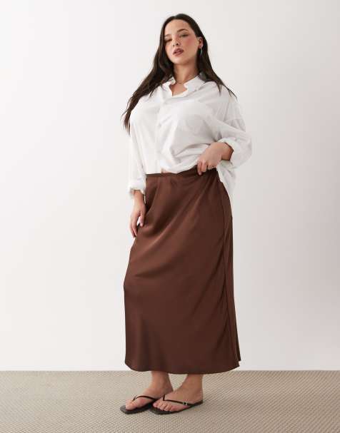 New Look Curve satin bias midi skirt in brown - view 1