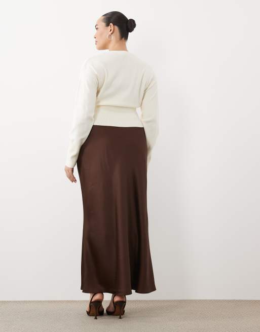 New Look Curve satin bias midi skirt in brown, 2 of 5