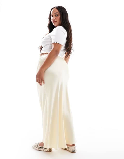 New Look Curve – Satin-Midirock in Gelb mit Schrägschnitt, 4 von 5