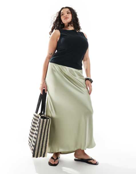 New Look Curve - Schuingesneden satijnen midi rok in groen - view 1