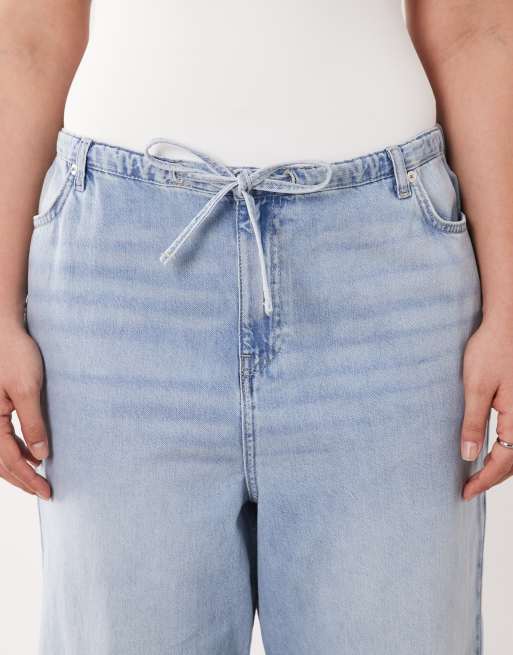 New Look Curve self tie wide leg jeans in light blue, 4 of 5