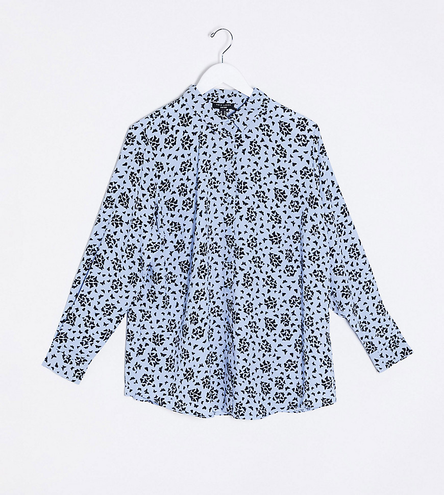 New Look Curve shirt in butterfly print-Multi