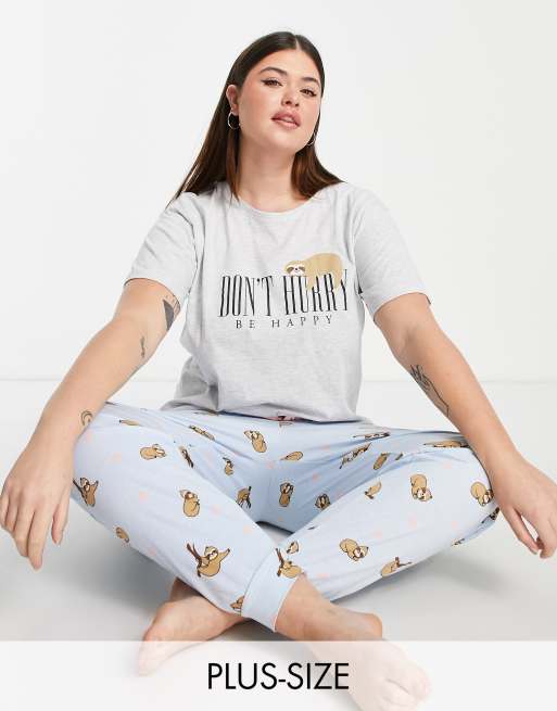 New Look Curve sloth print pyjama tee and trackies set in light grey