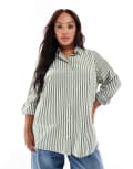 [New Look Plus] New Look Curve stripe pocket shirt in green 18 39-Green Pattern