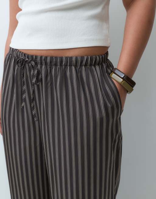 New Look Curve striped satin wide leg pants in brown, 2 of 5