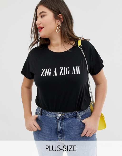 New Look Curve - T-shirt nera con scritta