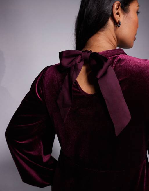 New Look Curve velvet bow back mini dress in burgundy, 3 of 4