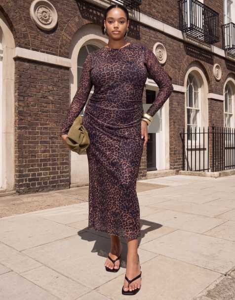 New Look Curve - vestido midi de malla fruncida con estampado de leopardo marrón - view 1