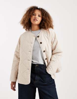 New Look Curve - Weiche Steppjacke in Steinbeige-Neutral