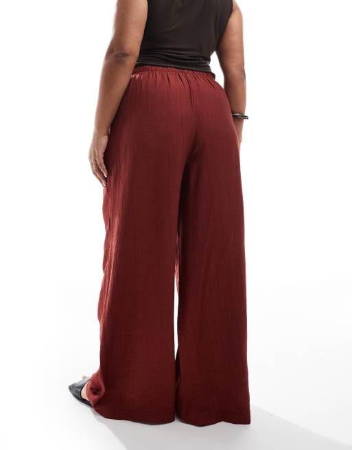 New Look Curve – Weit geschnittene Hose in Rostrot mit Knitterstruktur, 2 von 5