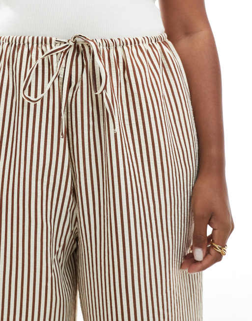 New Look Curve wide leg pants in brown stripe, 4 of 5