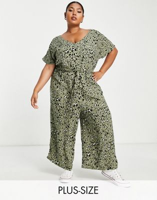 New Look Plus New Look Curve Wrap Front Jumpsuit In Green Animal Print