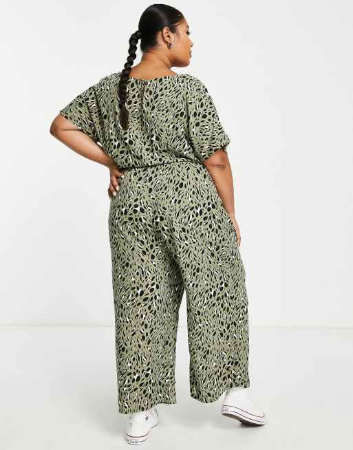 Animal print best sale jumpsuit forever 21