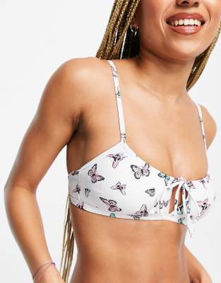 New Look New Look cut out ruched detail bikini top in butterfly print-Blue