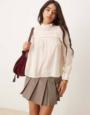 New Look cutwork blouse in cream-White