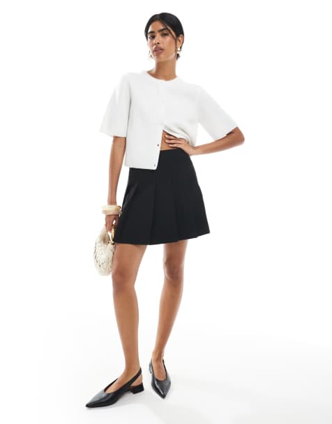 New Look – Czarna pudełkowa spódnica mini z zakładkami - view 1