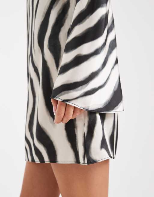 New Look – Czarna satynowa sukienka mini w paski zebry, 2 z 4
