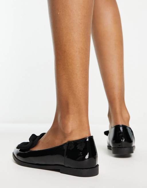 New Look – Czarne lakierowane loafersy z kokardką, 2 z 4