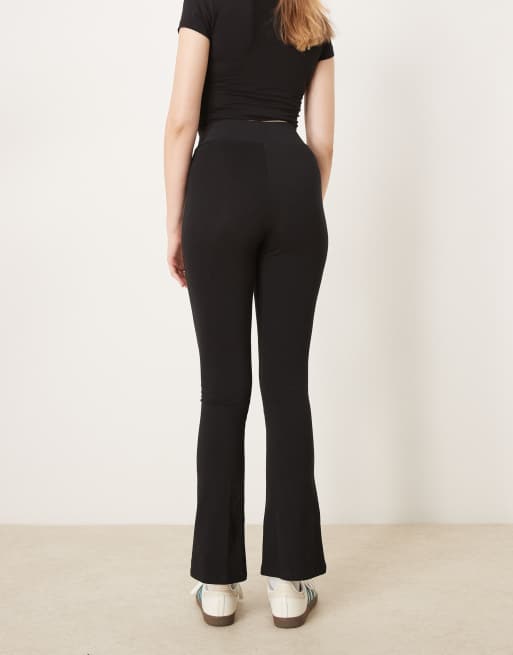 New Look – Czarne legginsy z rozszerzanymi nogawkami, 4 z 5
