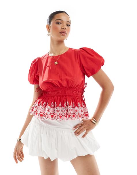 New Look puff sleeve embroidered hem top in red