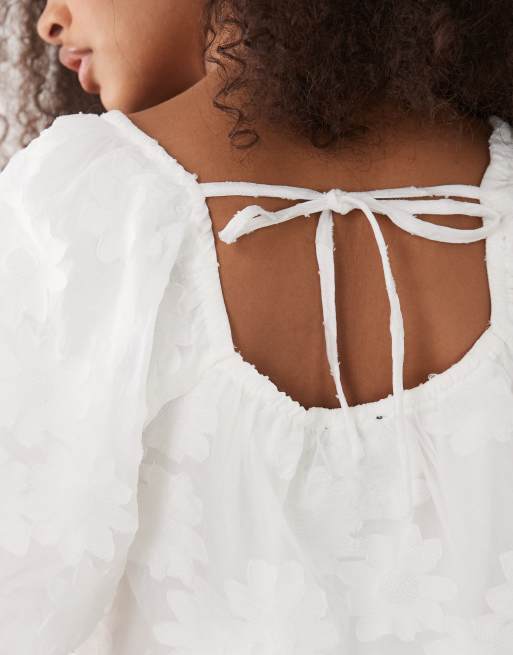 New Look daisy square neck blouse in white, 2 of 4