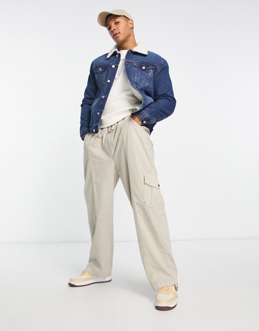 New Look denim jacket with borg lining in mid blue, 4 of 4