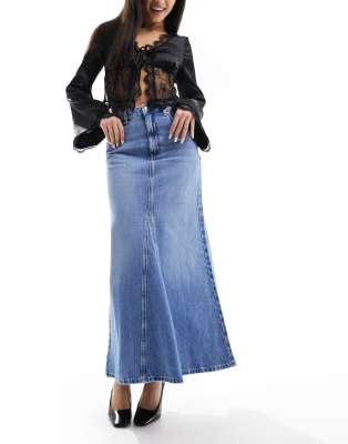 a.n.a. A New Approach Solid Blue Denim Skirt Size 8 - 57% off