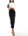 Thumbnail 1 van 5