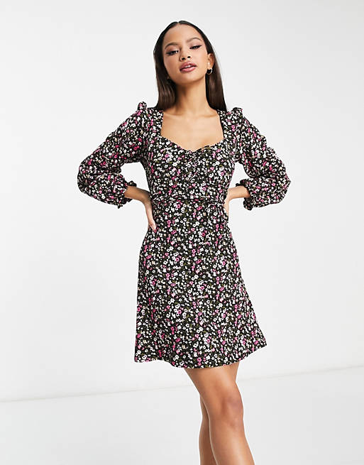 New Look ditsy floral lace up crinkle mini dress in black | ASOS