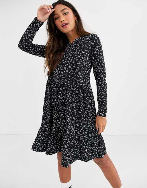 New Look ditsy floral smock mini dress in black | ASOS