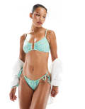 [New Look] New Look ditsy floral tie side bikini bottoms in blue 14 Blue pattern