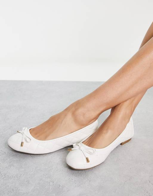 New Look - Doorgestikte ballerina's in wit