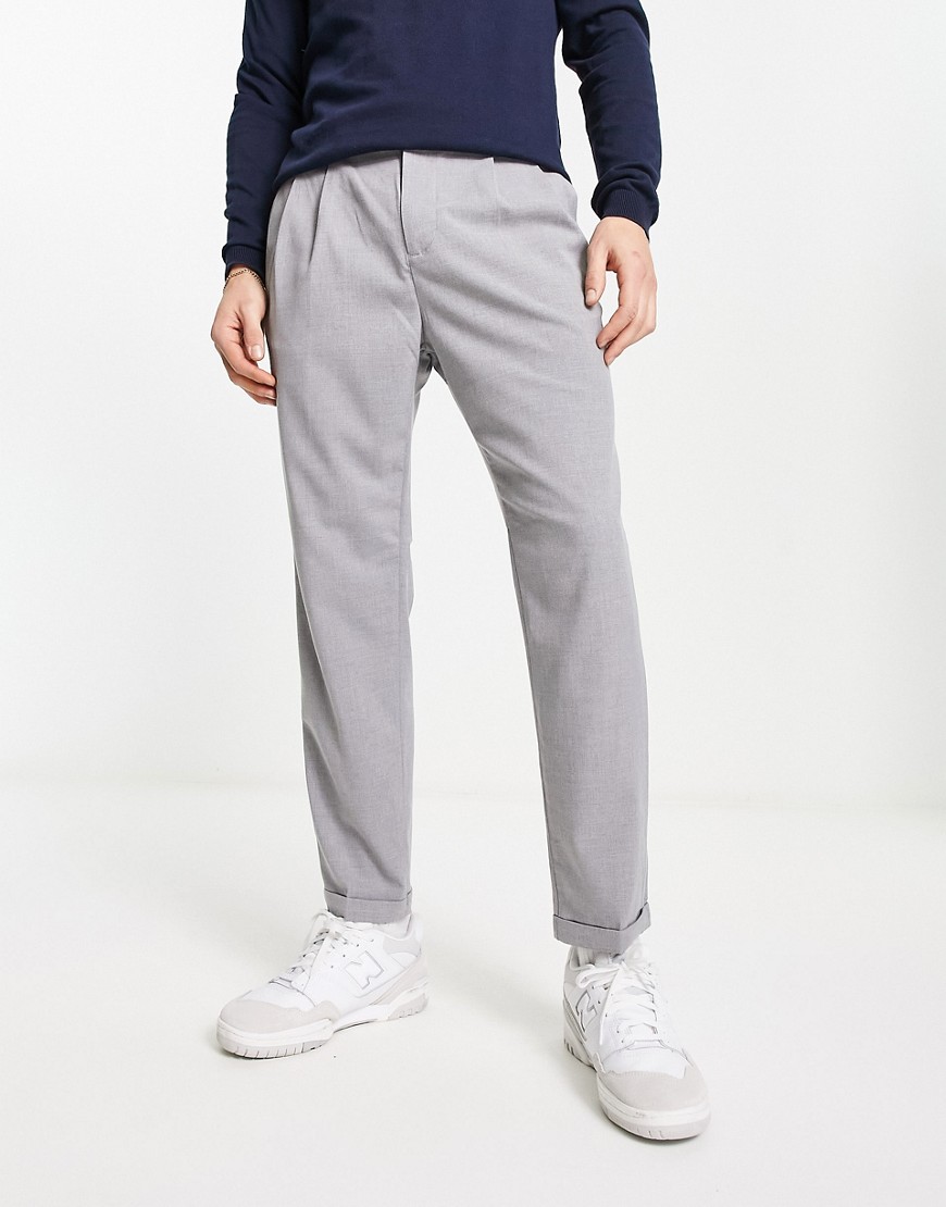 New Look Tapered Smart Linen Pants With Pleat In Light Gray In Neutral